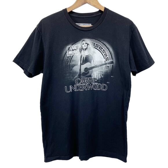 Carrie Underwood The Storyteller Tour 2016 Concert T-Shirt Short Sleeve Medium - Picture 1 of 7